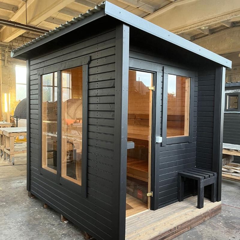 Woodyu-ogrodowa-sauna-domek-box-l-czarna-taras.jpg