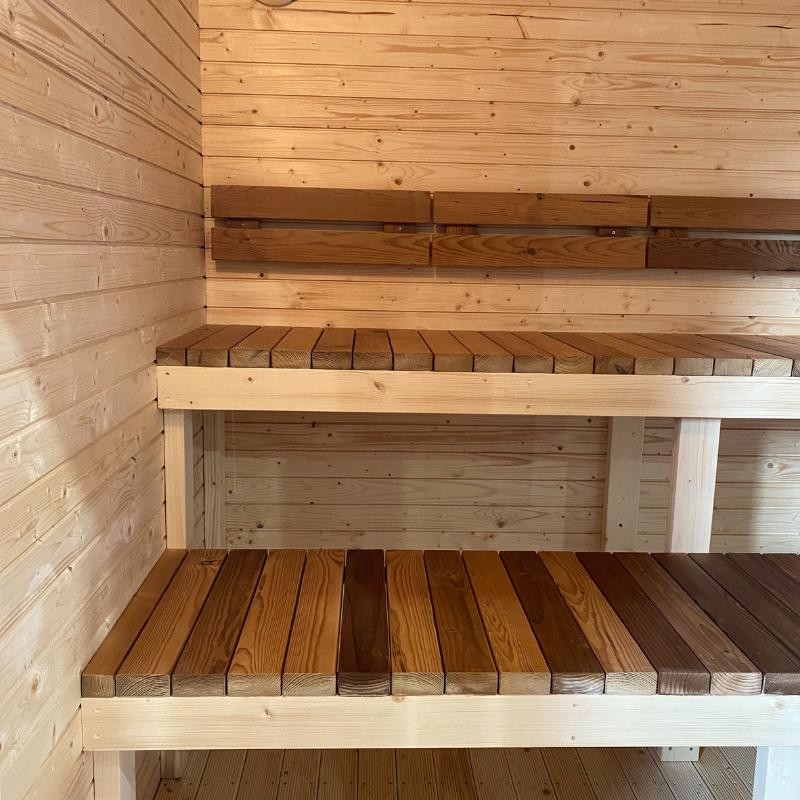 Woodyu-ogrodowa-sauna-domek-box-l-lawki.jpg