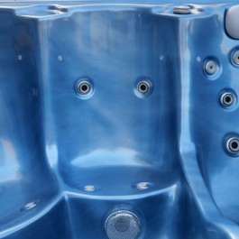 Woodyu-Wanna-Spa-Z-Hydromasazem-Hot-Tub-Baldur-Z-Lezankami (2).jpg