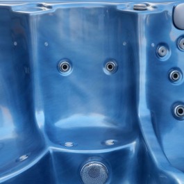 Woodyu-Wanna-Spa-Z-Hydromasazem-Hot-Tub-Baldur-Z-Lezankami.jpg