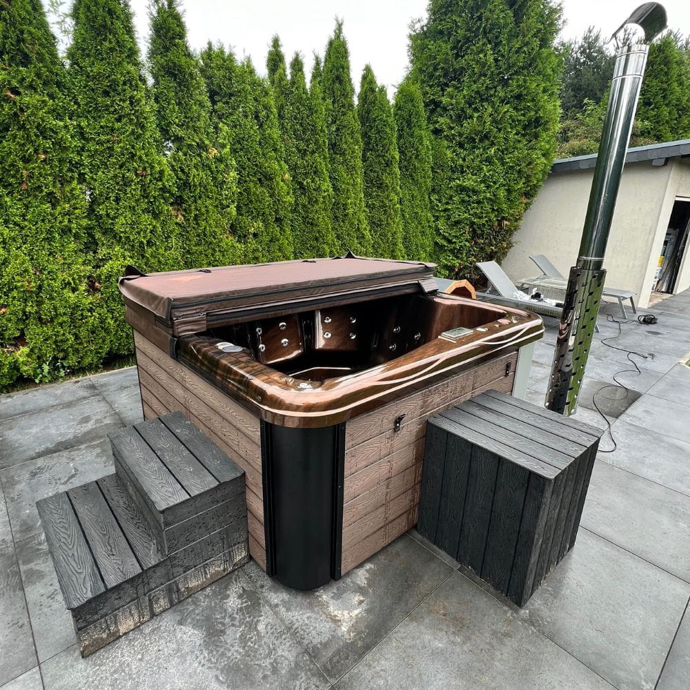 Caloroczna-Wanna-SPA-Ogrodowa-Oasis-od-WoodyU.jpg